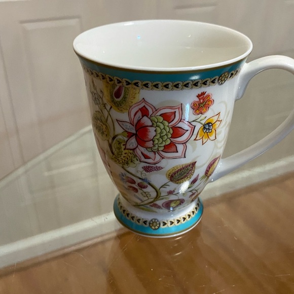 KENT POTTERY FOOTED COFFEE MUG - Roses - ROSA GALLICA OFFICINALIS - Picture 3 of 7